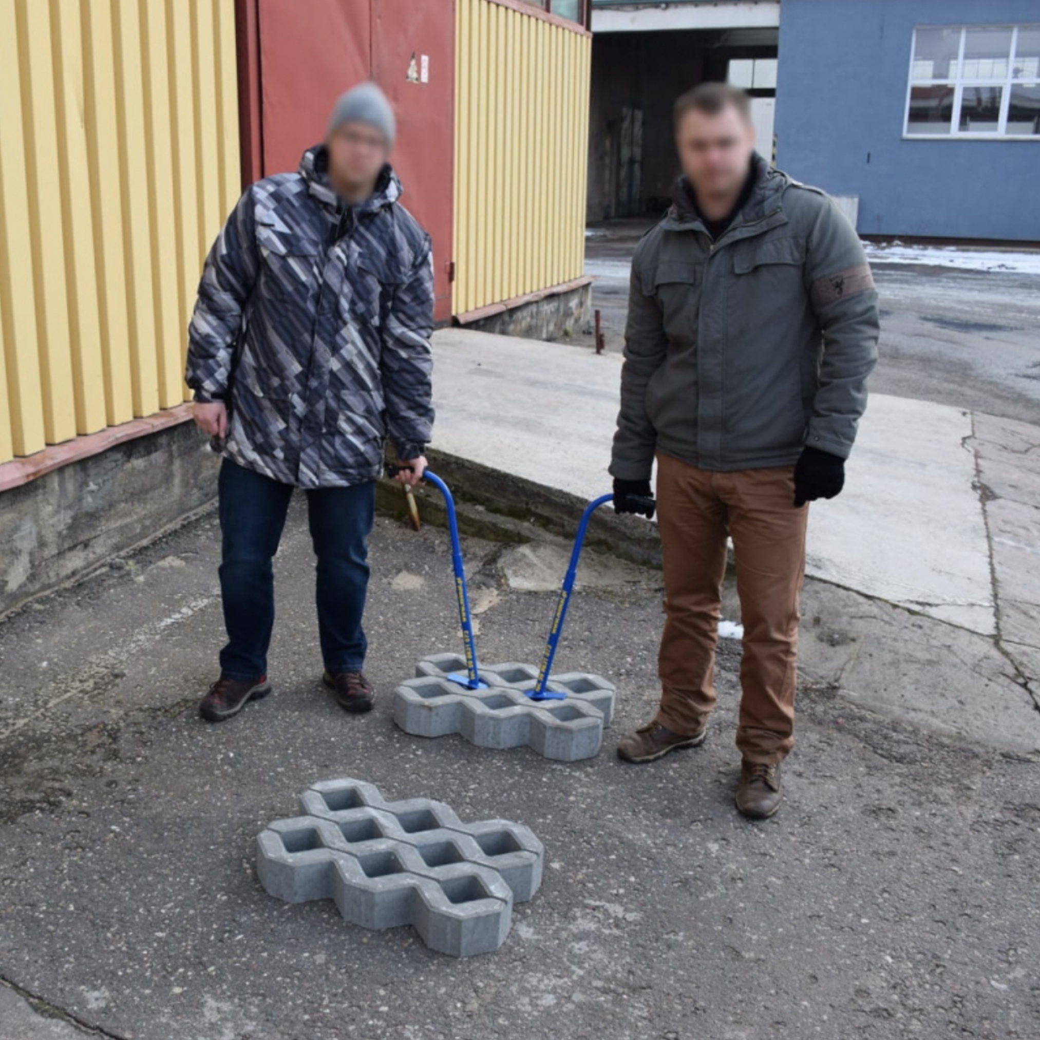 MI-CHA - Kliešte na zatrávňovaciu dlažbu Mimal 2ks (3)